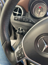 Cargar imagen en el visor de la galería, Mercedes Benz GLA 220 CDI AMG LINE
