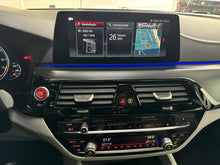 Cargar imagen en el visor de la galería, BMW M5
