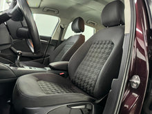 Cargar imagen en el visor de la galería, Audi A3 Sportback 2.0 TDI 150 CV
