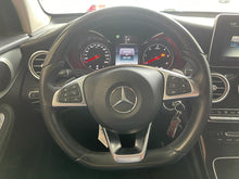 Cargar imagen en el visor de la galería, Mercedes Benz GLC 350d 4Matic
