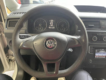 Cargar imagen en el visor de la galería, Volkswagen Caddy Furgón 2.0 TDI BMT
