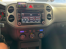 Cargar imagen en el visor de la galería, Volkswagen Tiguan 2.0 TDI 4M Sport
