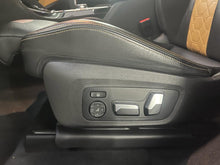 Cargar imagen en el visor de la galería, BMW X4M Competition Carbono
